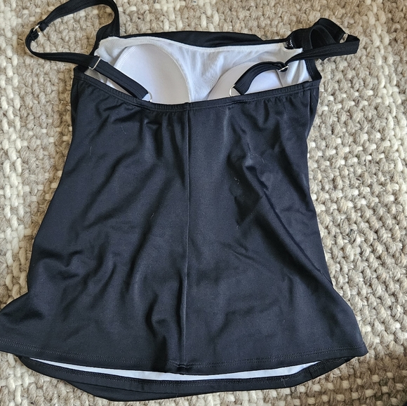 Llbean swim top 4 blk - Picture 6 of 6